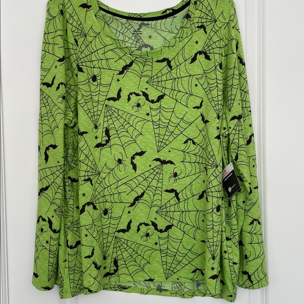 Celebrate! Halloween pajamas in size 2X🎃👻 (18-20W)